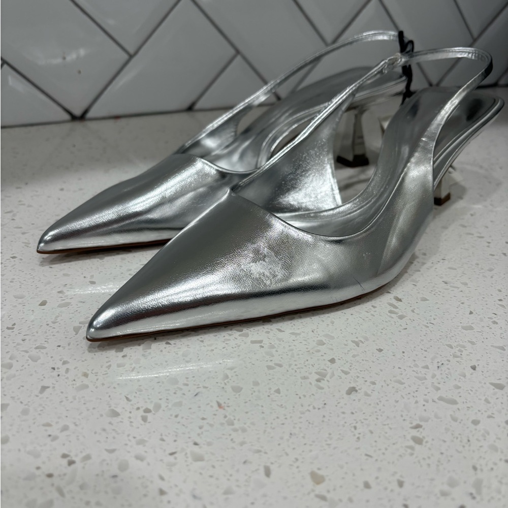 New! Zara Silver Sling Back Kitten Heels/Size 40